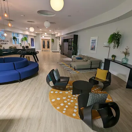 Stunning 1 Bed Studio Flat With Free Parking And Free Wifi In Capella Court * Purley