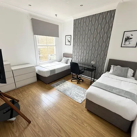 Apartment Spacious 2 Bed Flat In *