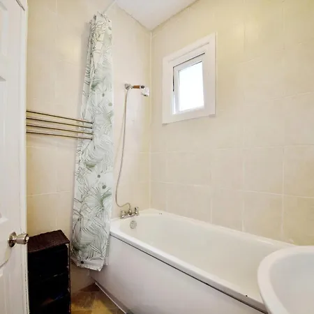 The Garden House Near Tottenham Stadium Alexandra Palace Finsbury P Holiday home *