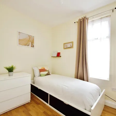 Holiday home The Garden House Near Tottenham Stadium Alexandra Palace Finsbury P