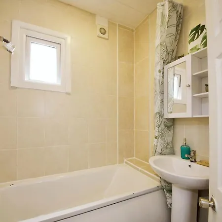 The Garden House Near Tottenham Stadium Alexandra Palace Finsbury P