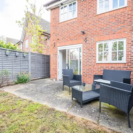 Greenwich House 10 Mins To O2 - Free Parking Pass The Keys Holiday home *