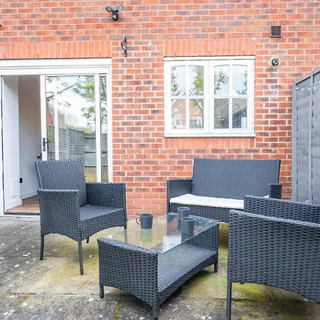 Greenwich House 10 Mins To O2 - Free Parking Pass The Keys Holiday home *