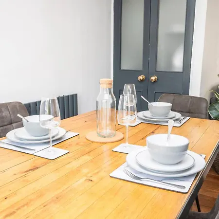 Greenwich House 10 Mins To O2 - Free Parking Pass The Keys Holiday home