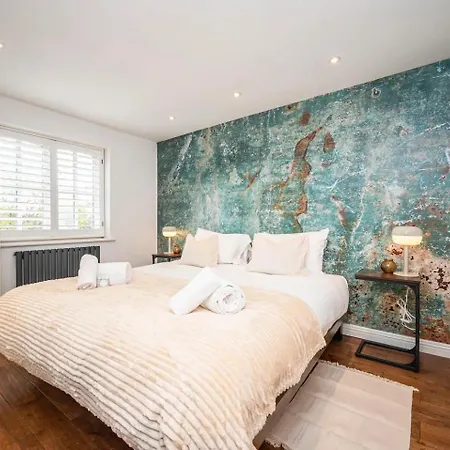 Greenwich House 10 Mins To O2 - Free Parking Pass The Keys *