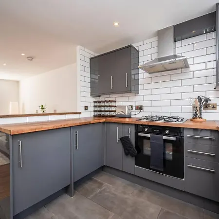 Holiday home Greenwich House 10 Mins To O2 - Free Parking Pass The Keys *