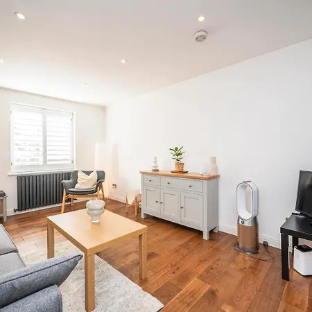Greenwich House 10 Mins To O2 - Free Parking Pass The Keys London