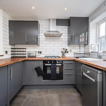 Holiday home Greenwich House 10 Mins To O2 - Free Parking Pass The Keys