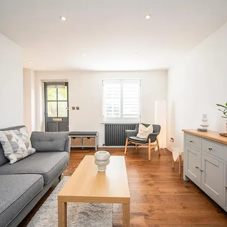 Greenwich House 10 Mins To O2 - Free Parking Pass The Keys London