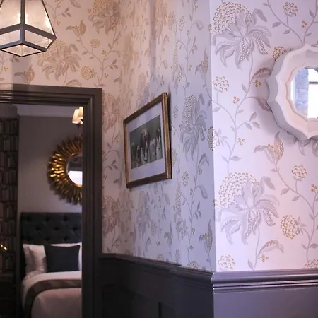 The One Tun Pub & 4*