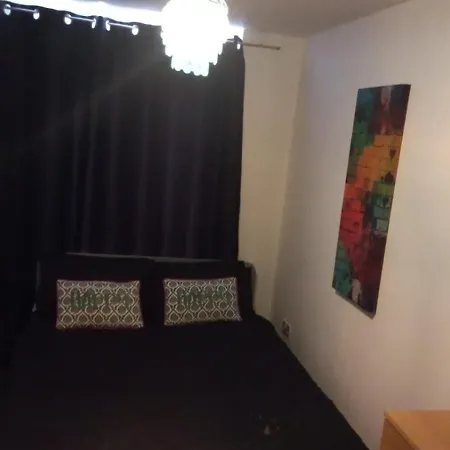 Homestay Comfy With Shared Bathroom *