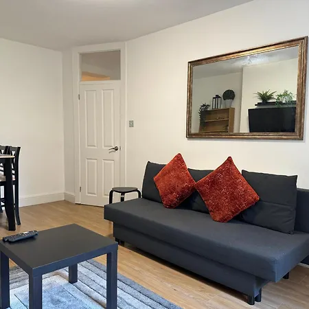 Apartment Manor Court London