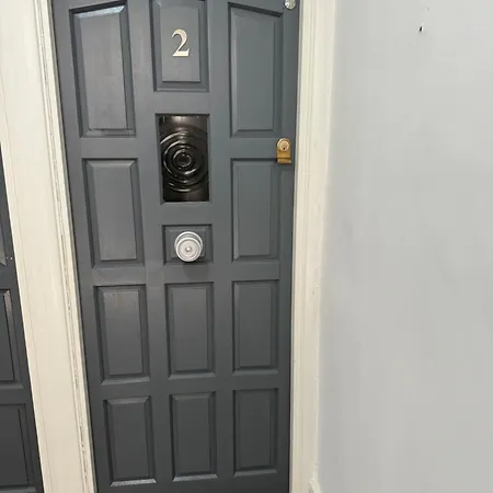 Manor Court London