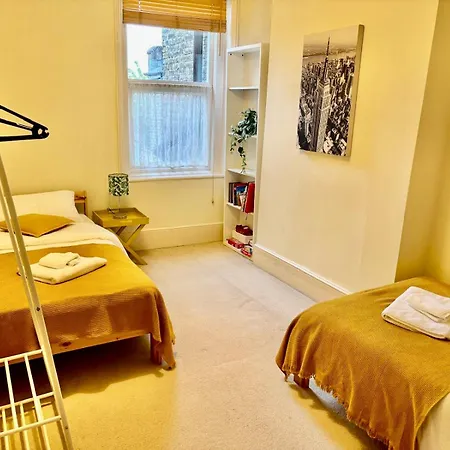 Family Flat In Kingston Upon Thames Kingston upon Thames (Greater London)