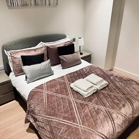 Lovely 2bedroom At O2 01 Apartment *