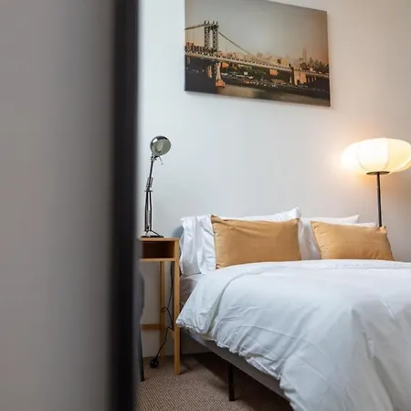 Cozy Retreat In North London Apartment
