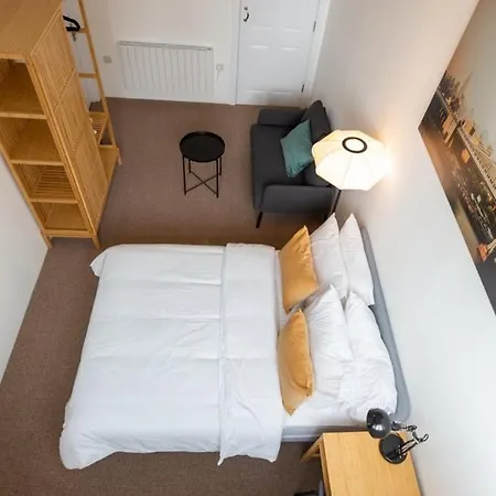 Apartment Cozy Retreat In North London Finchley