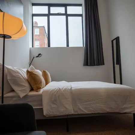 Cozy Retreat In North London *