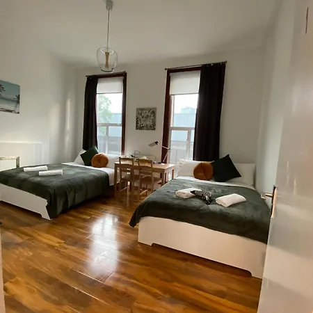 Comfy Private Bedrooms Across The Euston Station *