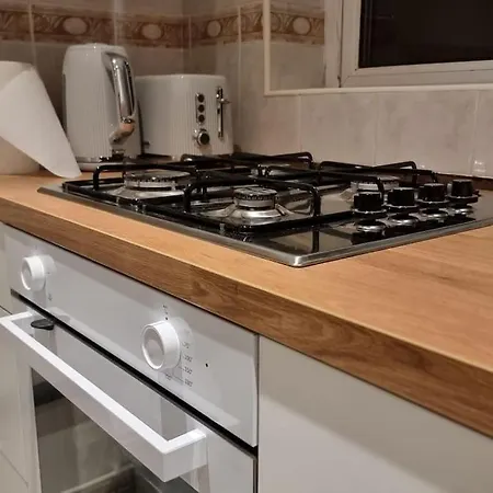 Spacious 2 Bed