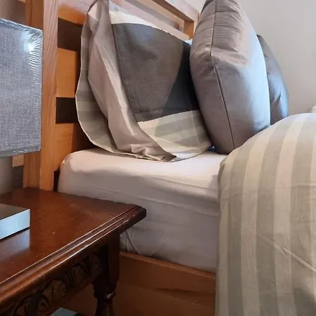 Spacious 2 Bed *