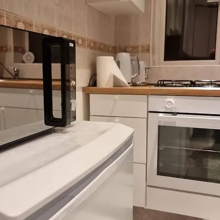 Holiday home Spacious 2 Bed Enfield