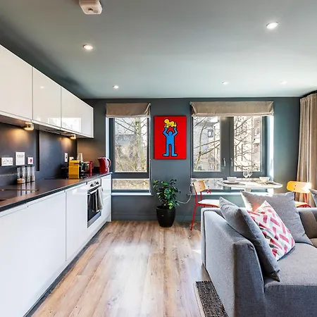 Bermondsey Bliss Views Comfort And Access! London