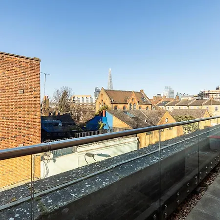 Apartment Bermondsey Bliss Views Comfort And Access!
