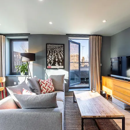 Apartment Bermondsey Bliss Views Comfort And Access!