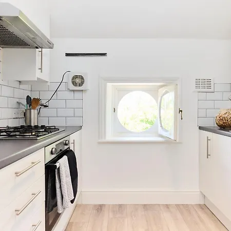 The Place - Trendy 1bdr Flat
