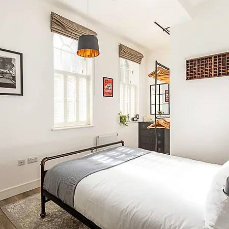 Contemporary Victorian