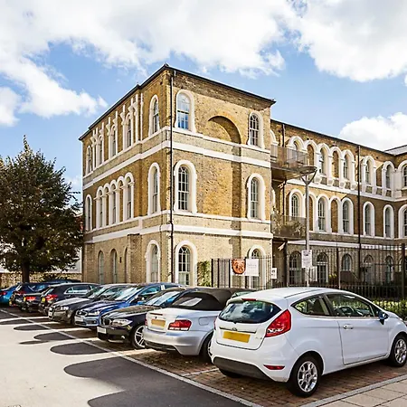 Contemporary Victorian *
