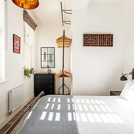 Contemporary Victorian