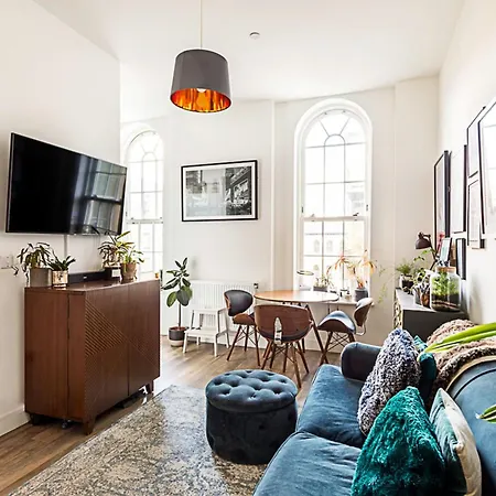 Contemporary Victorian * London