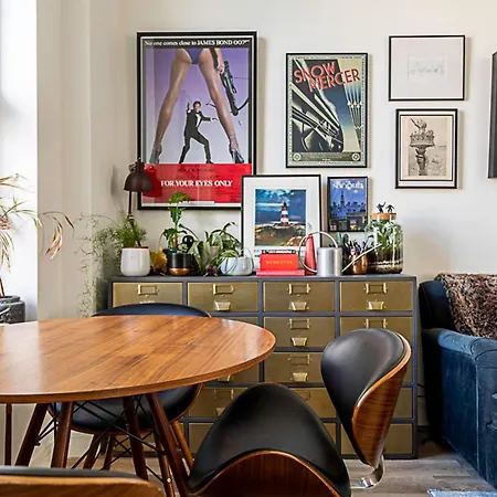 Apartment Contemporary Victorian *