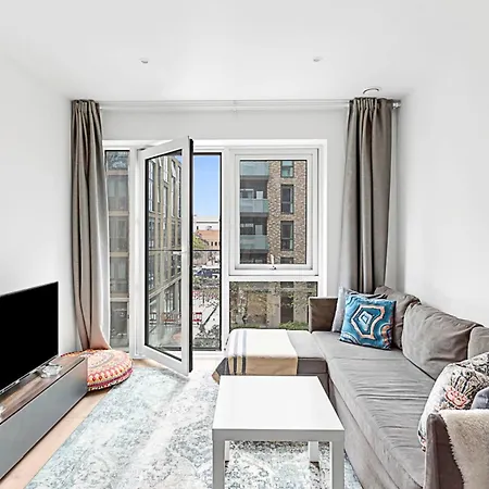 Apartment Stylish Flat In Battersea Reach *