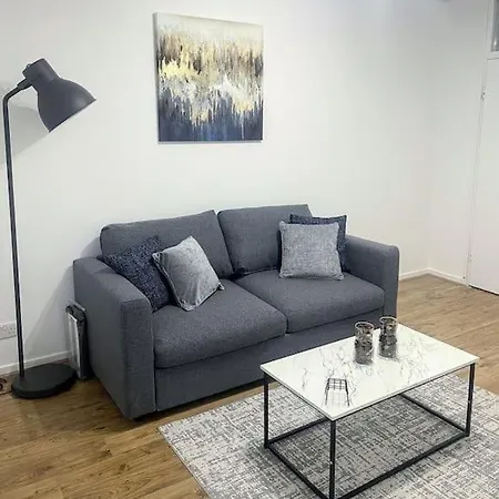 Chic Retreat Apartment