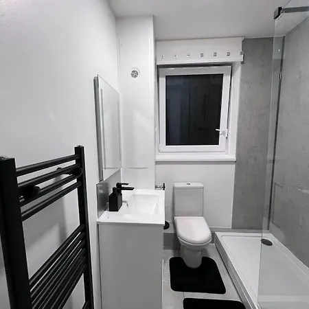 Chic Retreat Apartment London