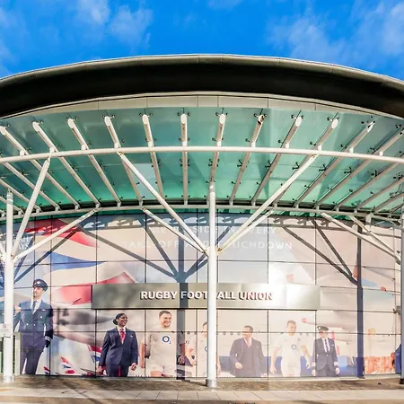 London Stadium Hotel, A Member Of Radisson Individuals 4*