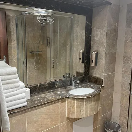 Msk Superior Hotel London