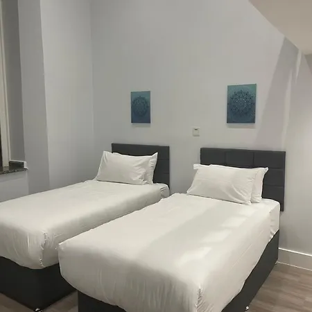 Msk Superior 4* لندن