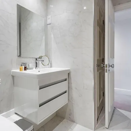 3 Sloane Gardens Apart-hotel 2*
