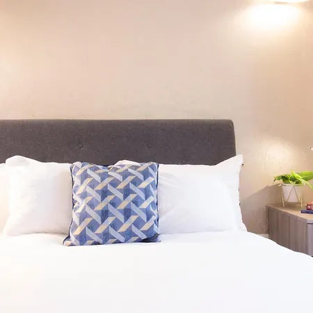 Thames Residences Hyde Park * 런던