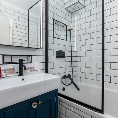 Guestready - Putney Cityscape Convenience Apartment