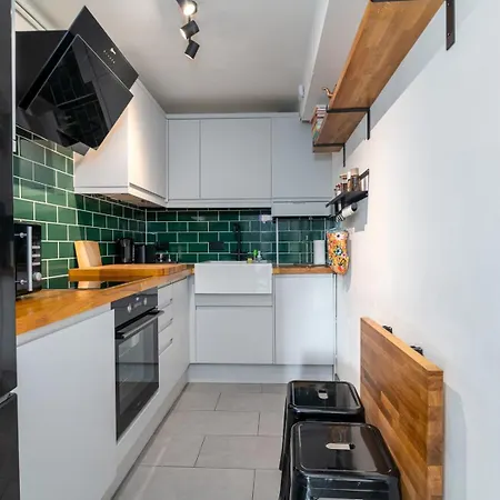 Guestready - Putney Cityscape Convenience Apartment London