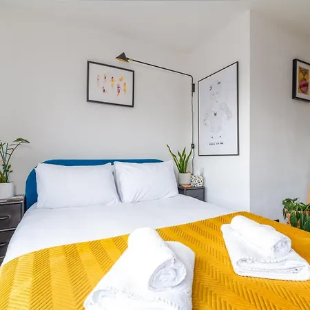 Apartment Guestready - Putney Cityscape Convenience *