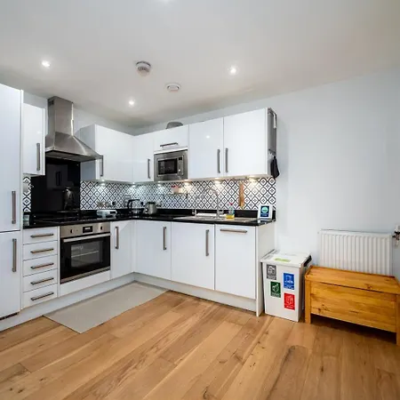 Guestready - Stylish Retreat Near The Airport *