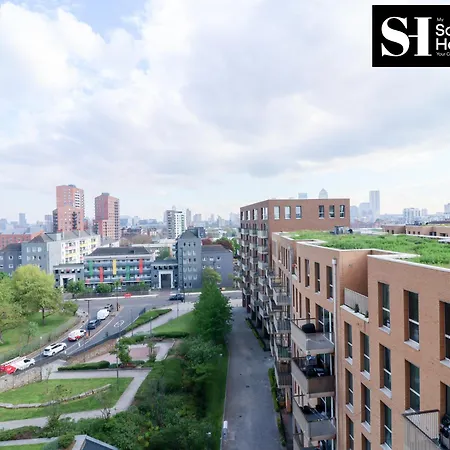 Three Bedroom At My Saga Homes Short Lets & Serviced Jefferson Plaza Apartment London