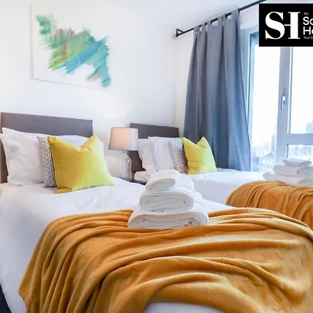 Three Bedroom At My Saga Homes Short Lets & Serviced Jefferson Plaza Apartment London