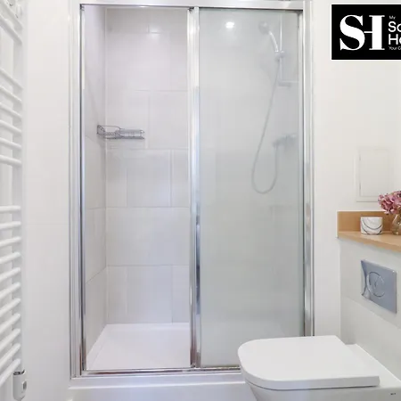 Three Bedroom At My Saga Homes Short Lets & Serviced Jefferson Plaza Apartment *
